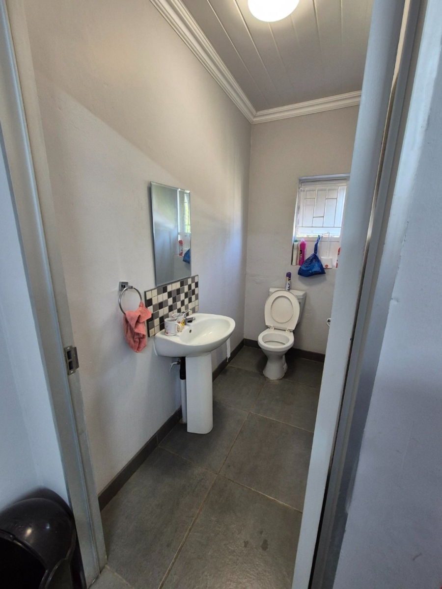 To Let commercial Property for Rent in Langenhovenpark Free State